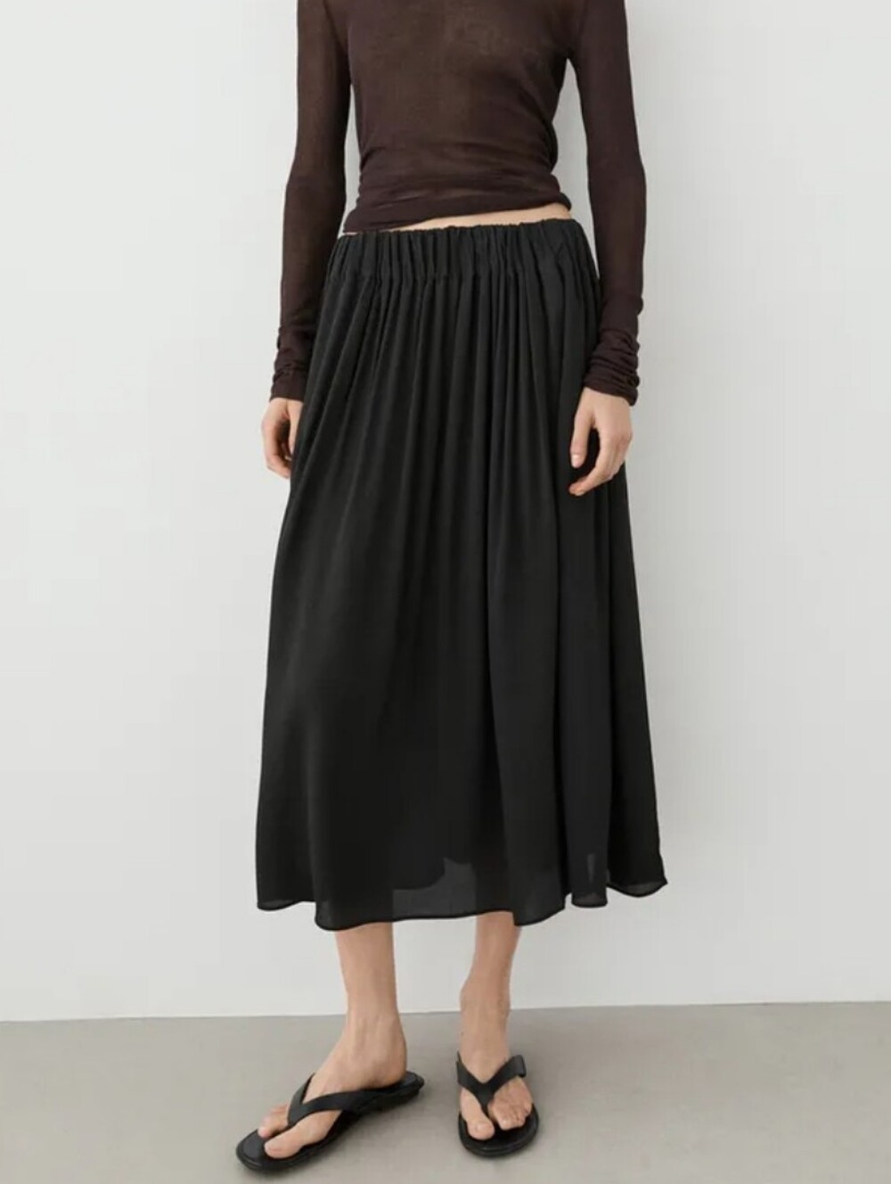 Women’s Black Elastic-Waist Chiffon Maxi Skirt - Picture 1 of 5